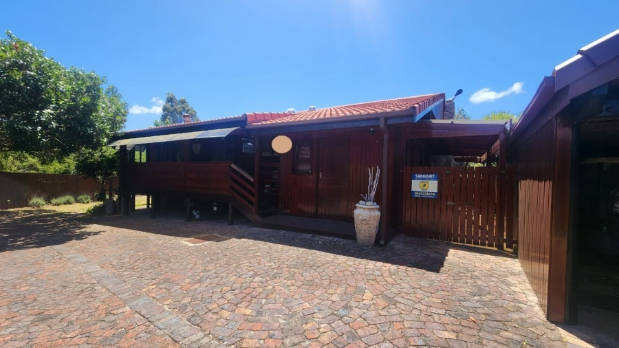 4 Bedroom Property for Sale in Keurboomstrand Western Cape